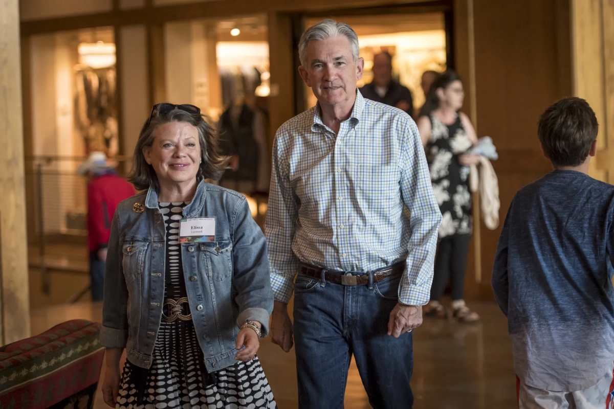 Jerome Powell Wife